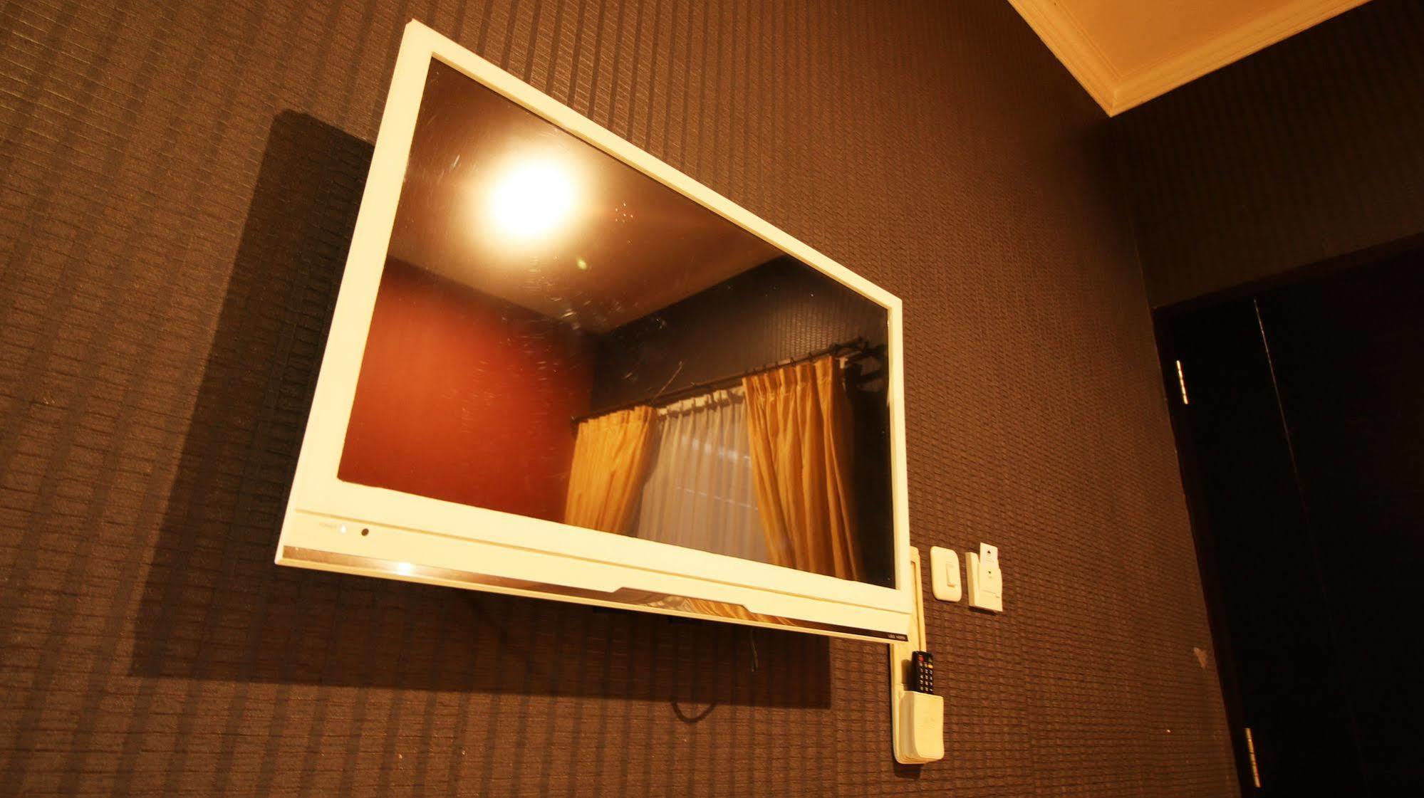 Zen Rooms Grand Hotel Lembang Exteriör bild