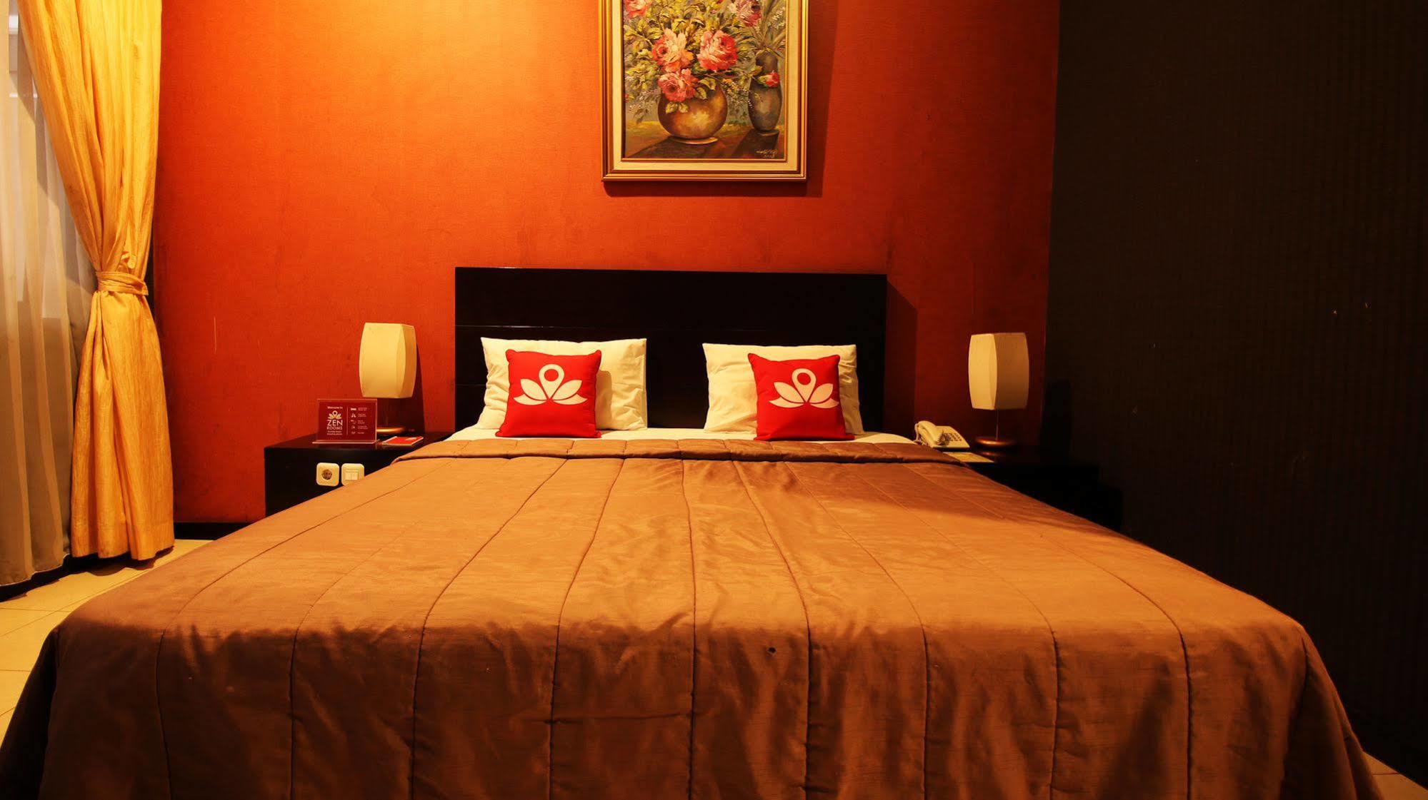 Zen Rooms Grand Hotel Lembang Exteriör bild